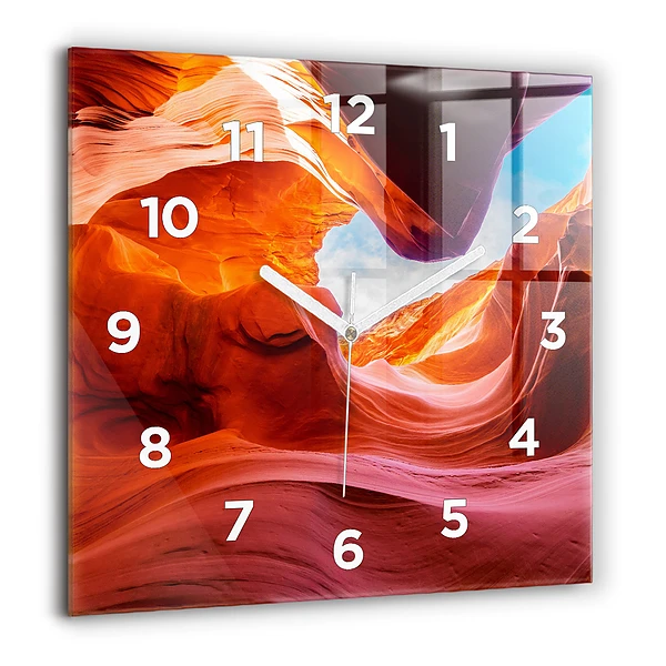 Wanduhr modern quadratisch Schlucht