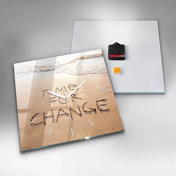 Wanduhr modern quadratisch Zitat am Strand
