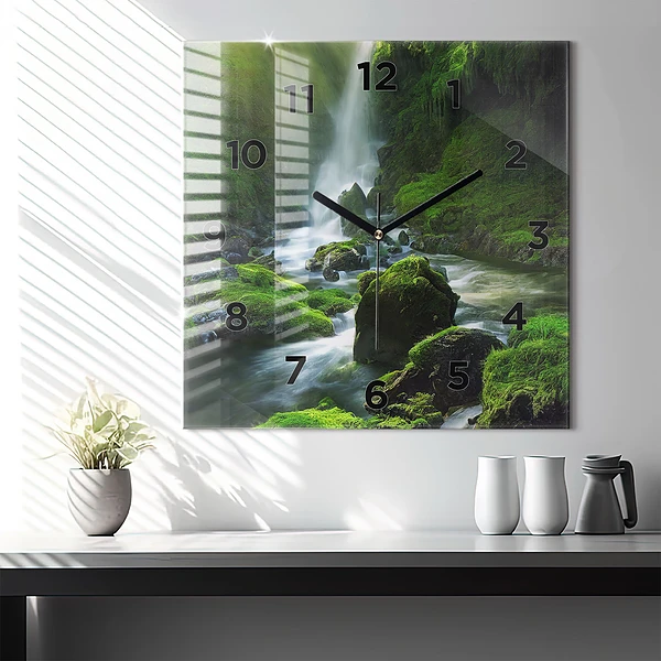 Wanduhr quadratisch mit motiv Wasserfall und Felsen