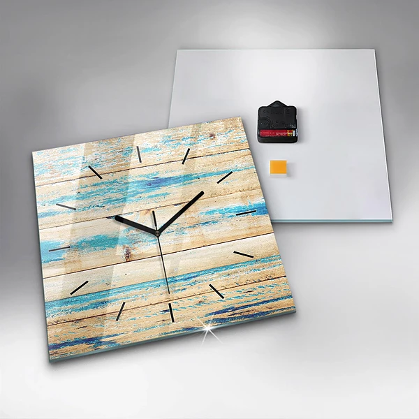 Wanduhr quadratisch Zerkratztes Holz