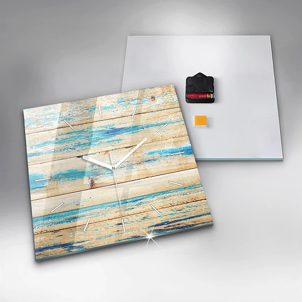 Wanduhr quadratisch Zerkratztes Holz