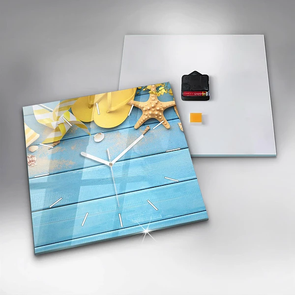 Wanduhr quadratisch mit motiv Strandzubehör und Tafeln