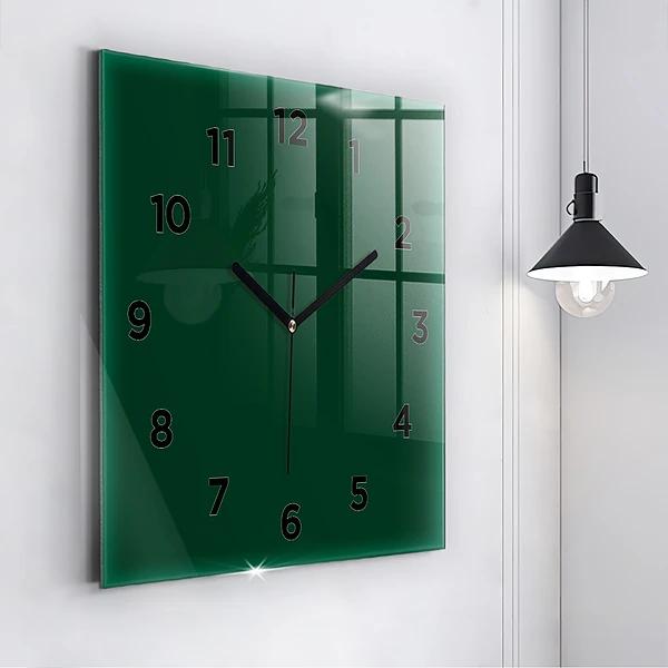 Wanduhr quadratisch Farbe Flasche grün