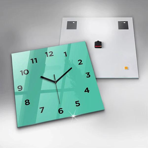 Wanduhr quadratisch Farbe Türkis