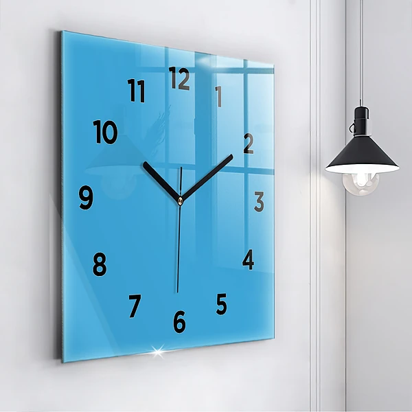 Wanduhr modern quadratisch Die Farbe Blau