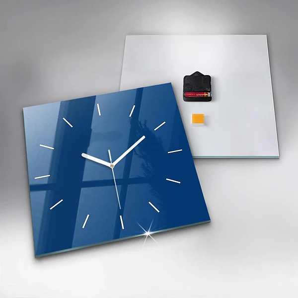 Wanduhr modern quadratisch Farbe blau
