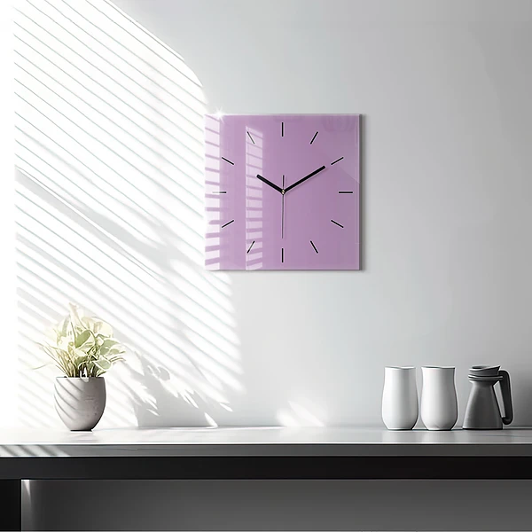 Wanduhr modern quadratisch Farbe Flieder