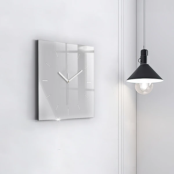 Wanduhr quadratisch mit motiv Farbe hellgrau