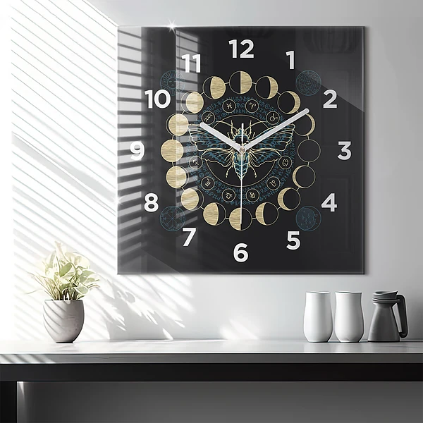 Wanduhr quadratisch Mondphasen und Insekt