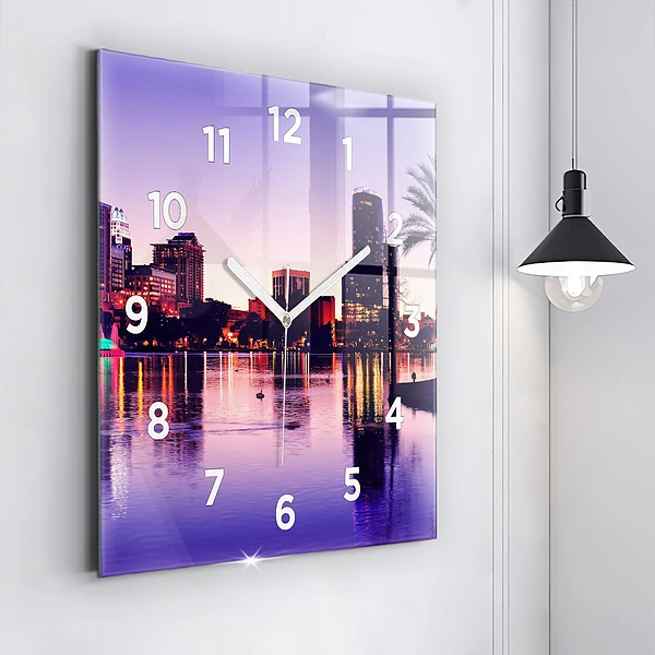 Wanduhr modern quadratisch Abendliches Stadtpanorama