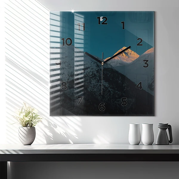 Wanduhr modern quadratisch Sonnenuntergang in den Bergen