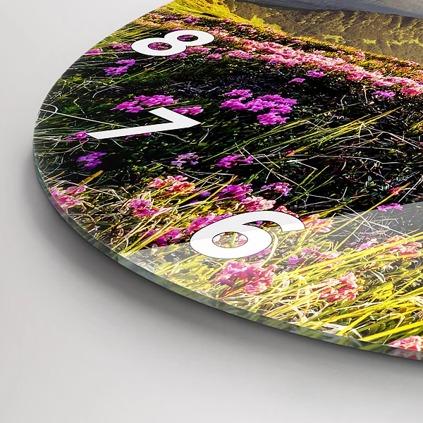 Wanduhr rund mit motiv Berglandschaft