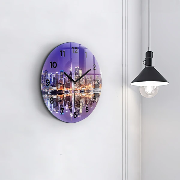 Wanduhr glas rund New York bei Nacht
