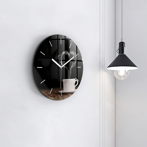 Wanduhr rund Tasse heißer Kaffee