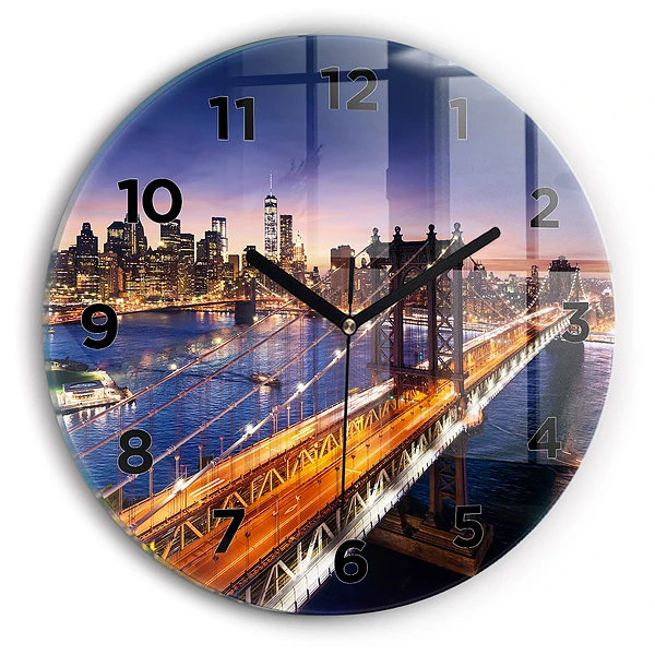 Wanduhr rund New York und der Sonnenuntergang