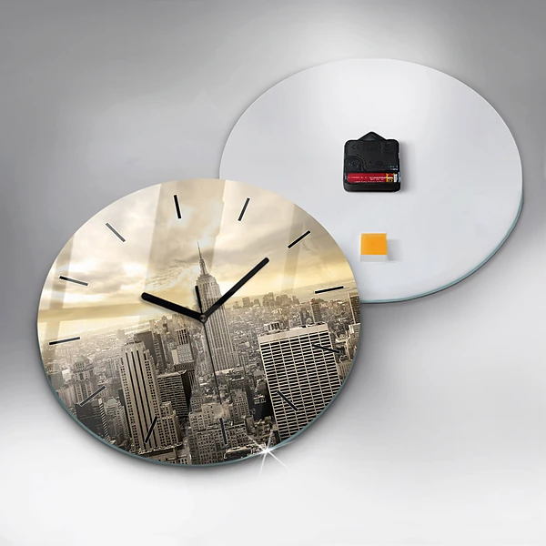 Wanduhr rund Türme in New York