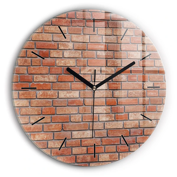 Wanduhr rund Backsteinmauer