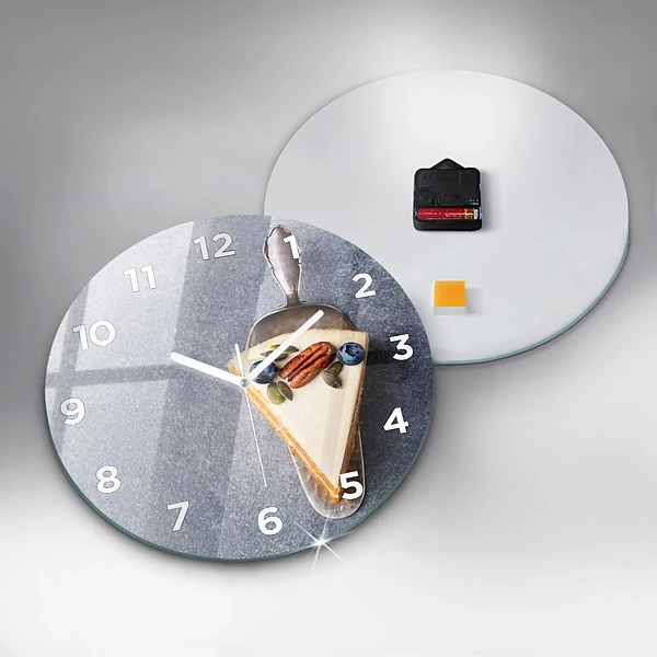 Wanduhr rund Ein Stück Kuchen