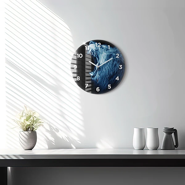 Wanduhr glas rund Körpersprache eines wilden Löwen