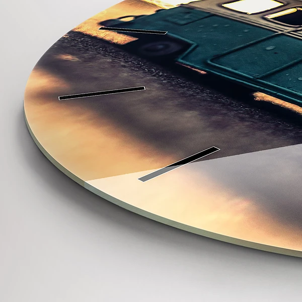 Wanduhr glas rund Camper am Strand