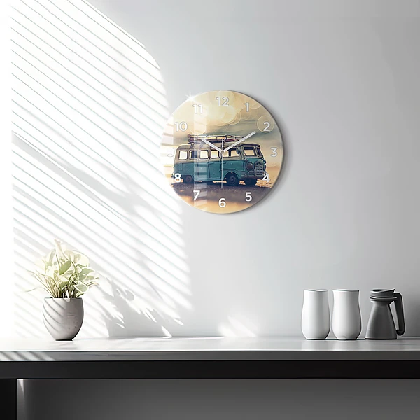 Wanduhr glas rund Camper am Strand