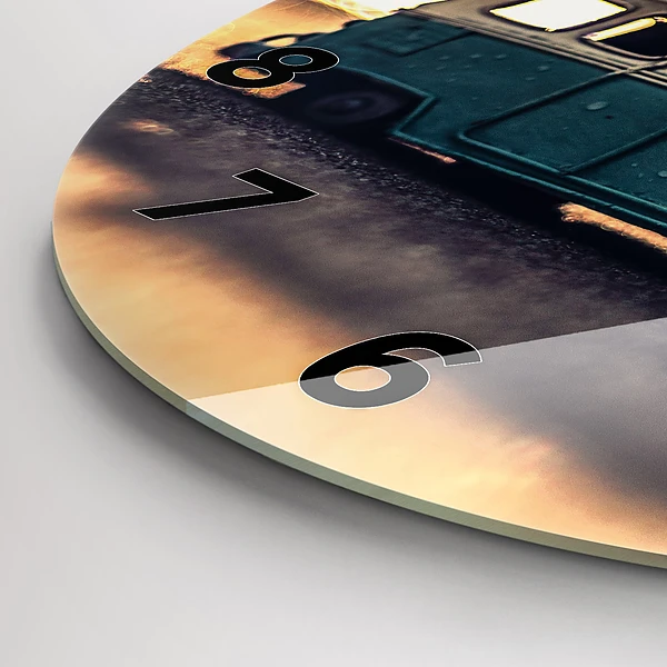 Wanduhr glas rund Camper am Strand