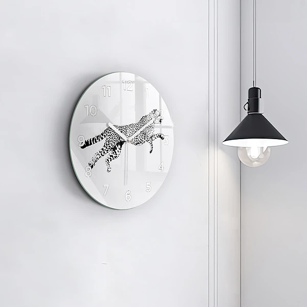 Wanduhr glas rund Silhouette eines Panthers