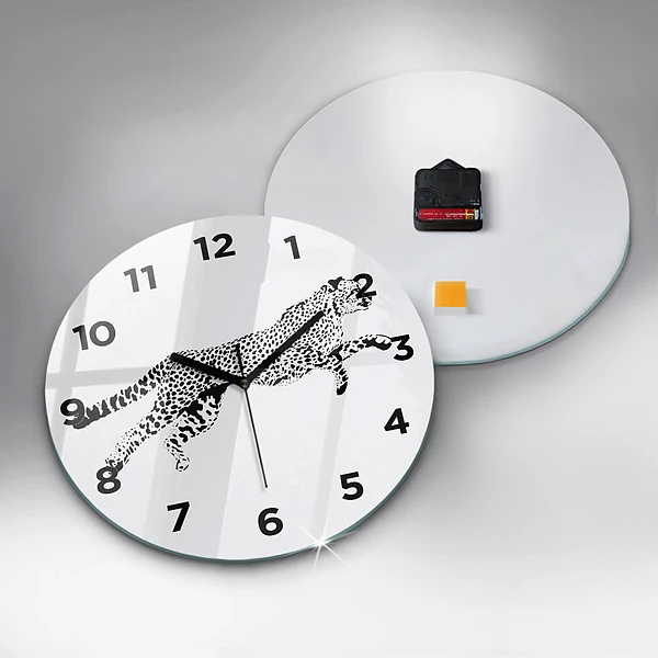 Wanduhr glas rund Silhouette eines Panthers