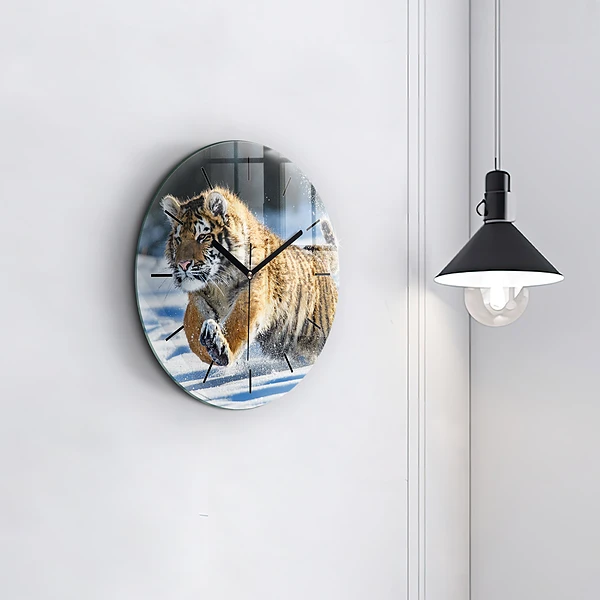 Wanduhr glas rund Mutiger Schritt vorwärts
