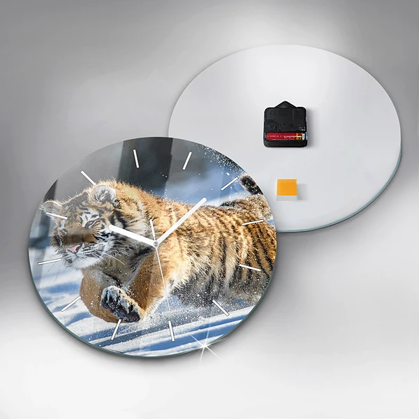 Wanduhr glas rund Mutiger Schritt vorwärts