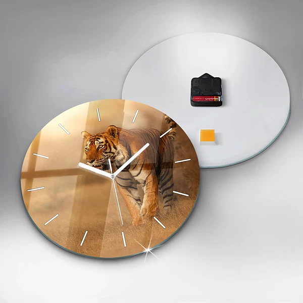 Wanduhr glas rund Tiger jagen