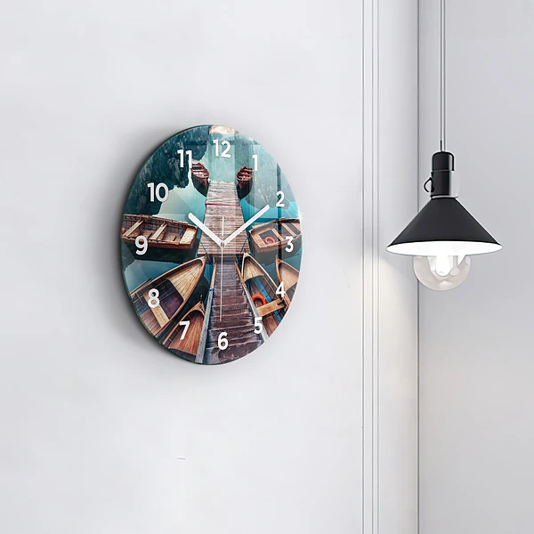 Wanduhr rund Plattform und See