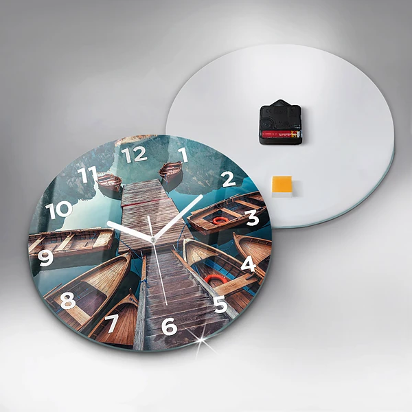 Wanduhr rund Plattform und See