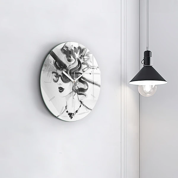 Wanduhr rund Modische Frau