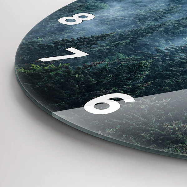 Wanduhr rund mit motiv Neblige Berglandschaft