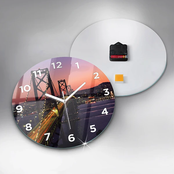 Wanduhr rund Sonnenuntergang in den USA