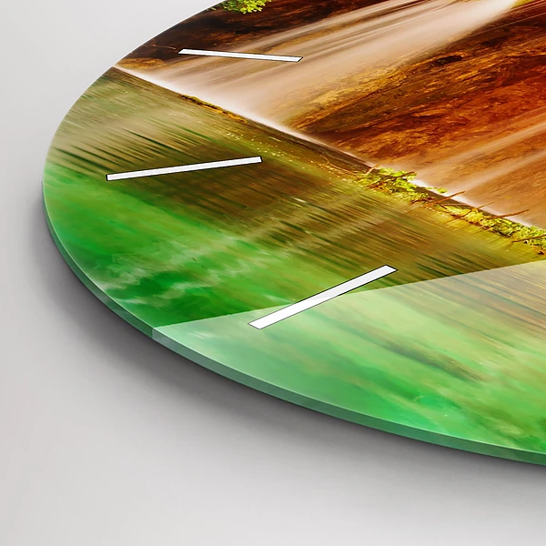 Wanduhr rund mit motiv Blick auf einen Wasserfall