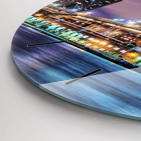 Wanduhr glas rund Brooklyn Bridge und East River
