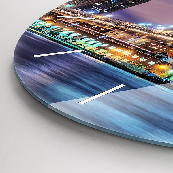 Wanduhr glas rund Brooklyn Bridge und East River