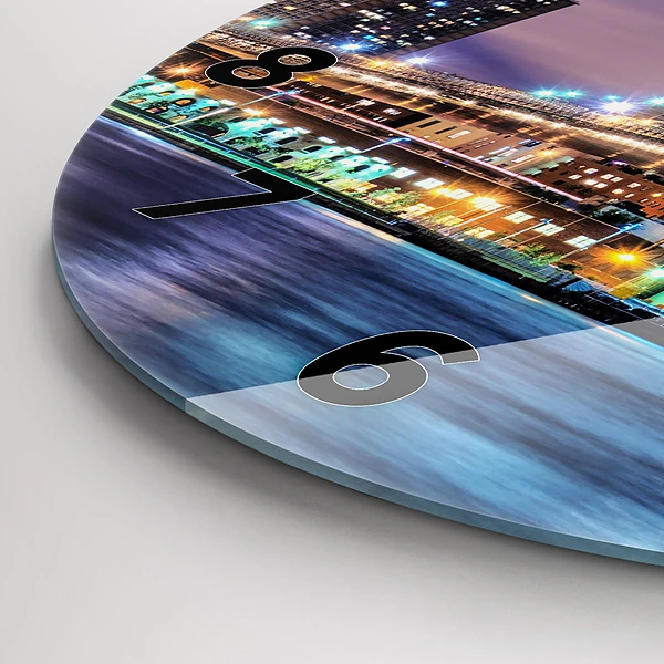 Wanduhr glas rund Brooklyn Bridge und East River
