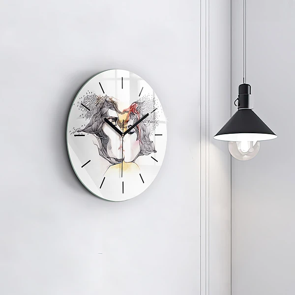 Wanduhr rund mit motiv Zeichnung eines Liebeskusses