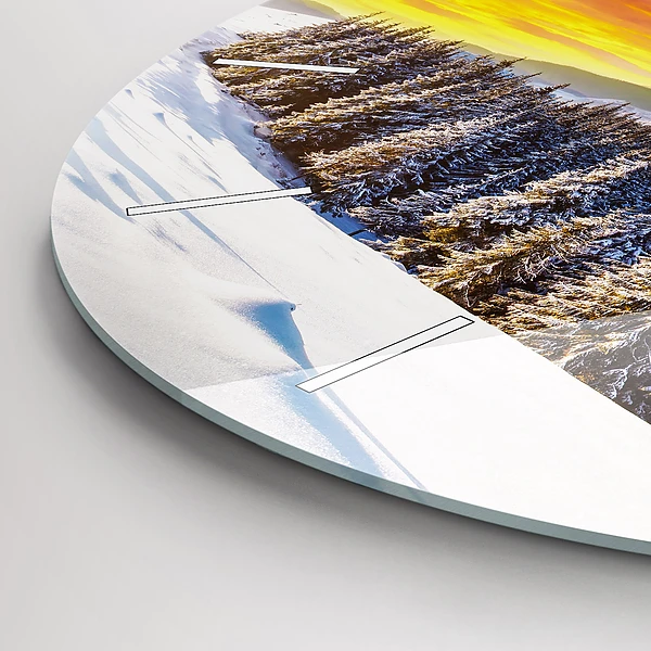 Wanduhr rund mit motiv Winterliche Berglandschaft
