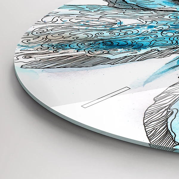 Wanduhr rund mit motiv Gesicht in Form eines Schmetterlings