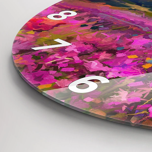 Wanduhr rund Landschaft aus Natur und Blumen