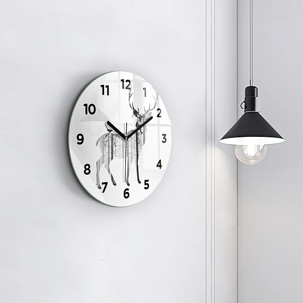 Wanduhr rund Silhouette eines Rehs Wald