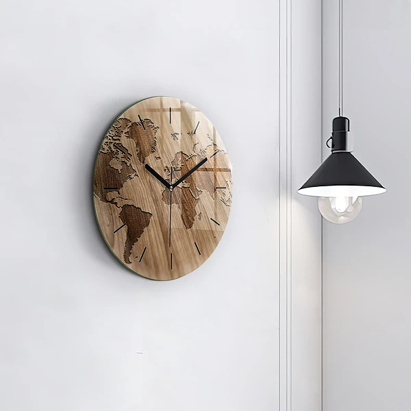 Wanduhr rund Weltkarte auf Holz