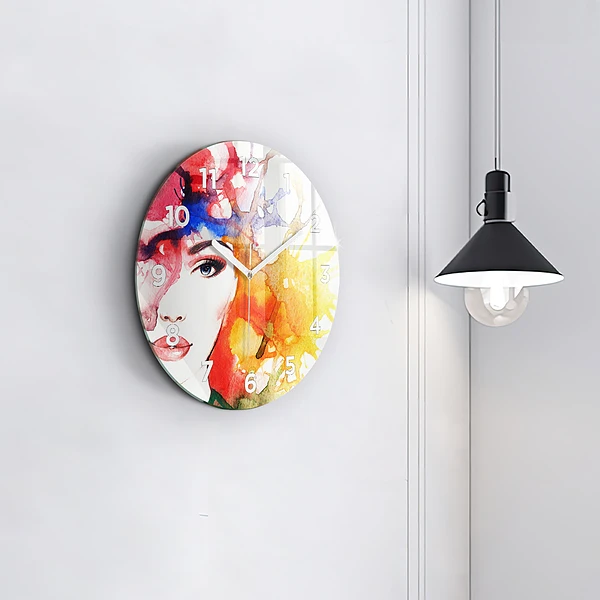 Wanduhr glas rund Buntes Porträt einer Frau