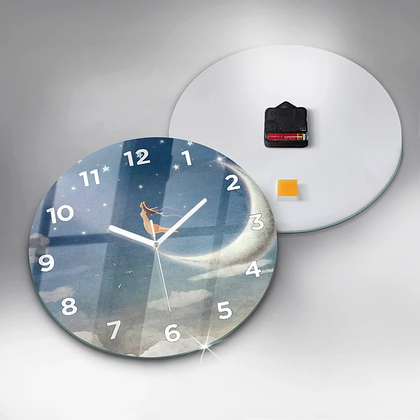 Wanduhr rund Mädchen auf dem Mond