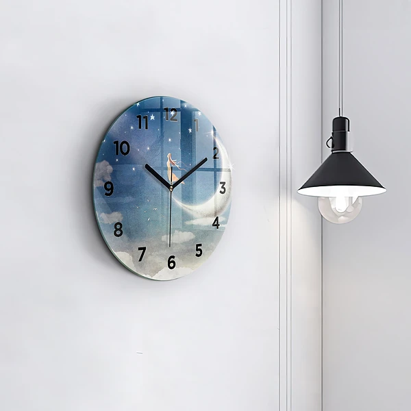 Wanduhr rund Mädchen auf dem Mond