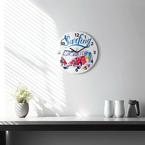 Wanduhr rund mit motiv Auto und Schild Surfen
